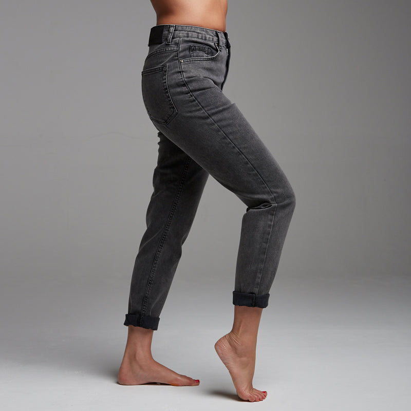 DRAKE BLACK ACID WASH MOM FIT JEANS - CT074